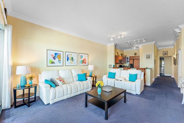 806 E Windward Way 622, Lantana, FL 33462