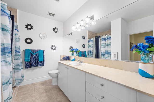 806 E Windward Way 622, Lantana, FL 33462