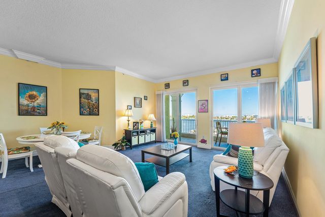 806 E Windward Way 622, Lantana, FL 33462