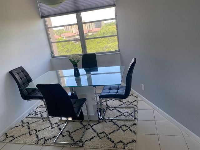 6921 Environ Boulevard 7n, Lauderhill, FL 33319