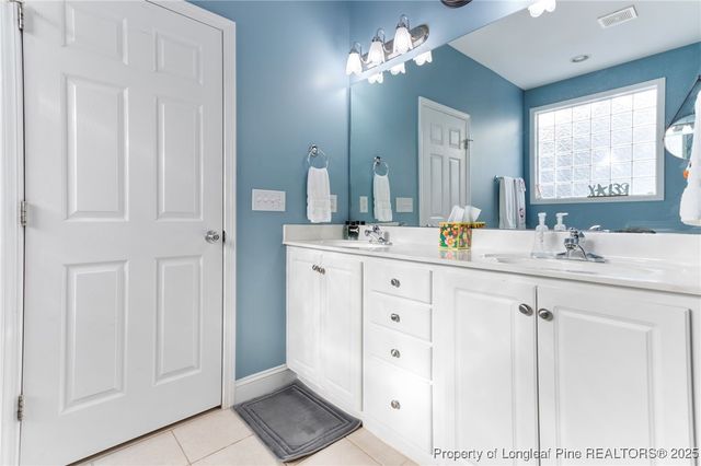 58 Cottswold Lane, Spring Lake, NC 28390