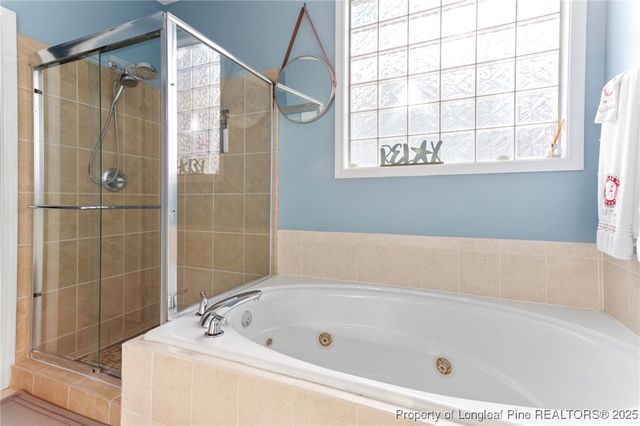 58 Cottswold Lane, Spring Lake, NC 28390