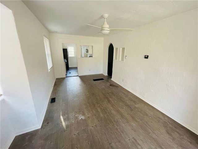 5934 Park Avenue, Kansas City, MO 64130