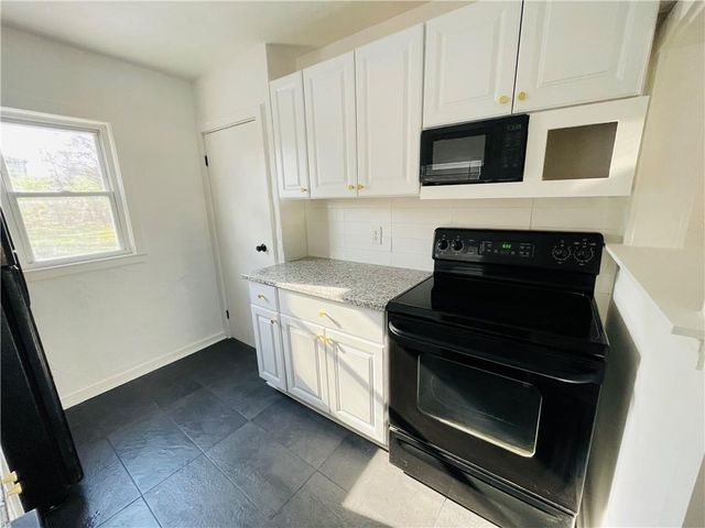 5934 Park Avenue, Kansas City, MO 64130