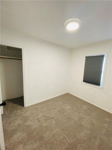 5934 Park Avenue, Kansas City, MO 64130