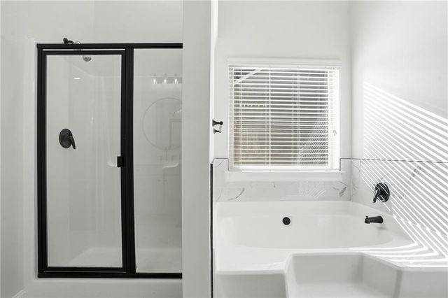 8169 Lochley Drive, Fairburn, GA 30213