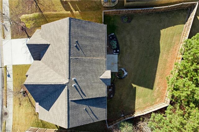 8169 Lochley Drive, Fairburn, GA 30213