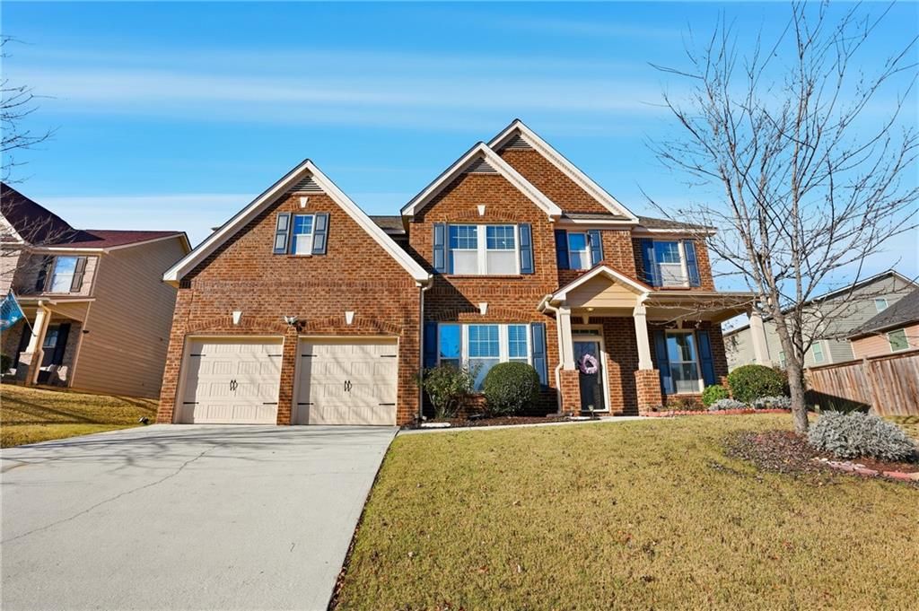 8169 Lochley Drive, Fairburn, GA 30213