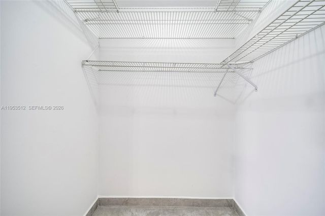 9557 SW 40th Ter 9557, Miami, FL 33165