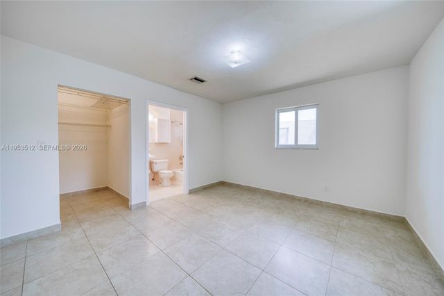 9557 SW 40th Ter 9557, Miami, FL 33165