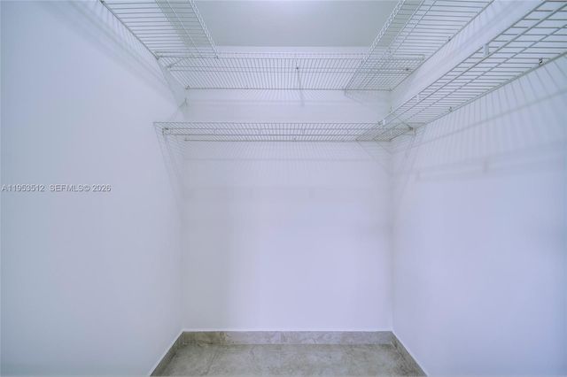 9557 SW 40th Ter 9557, Miami, FL 33165