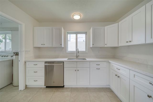 9557 SW 40th Ter 9557, Miami, FL 33165