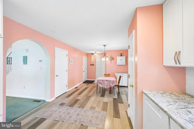12 LAWN AVE, Norristown, PA 19403