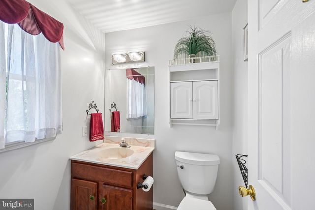 12 LAWN AVE, Norristown, PA 19403
