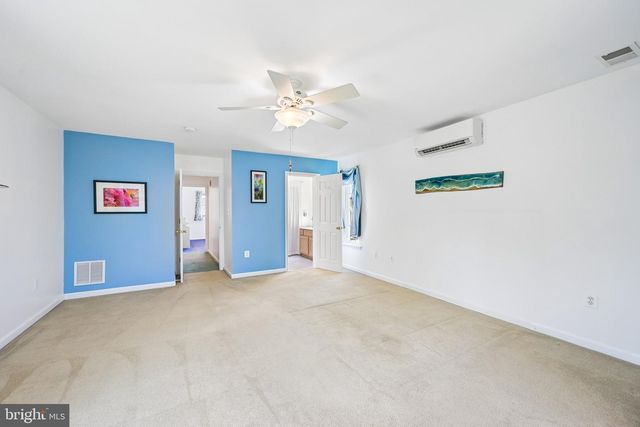 12 LAWN AVE, Norristown, PA 19403