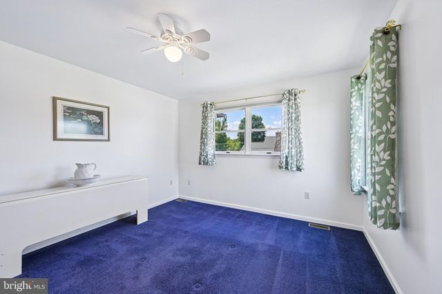 12 LAWN AVE, Norristown, PA 19403