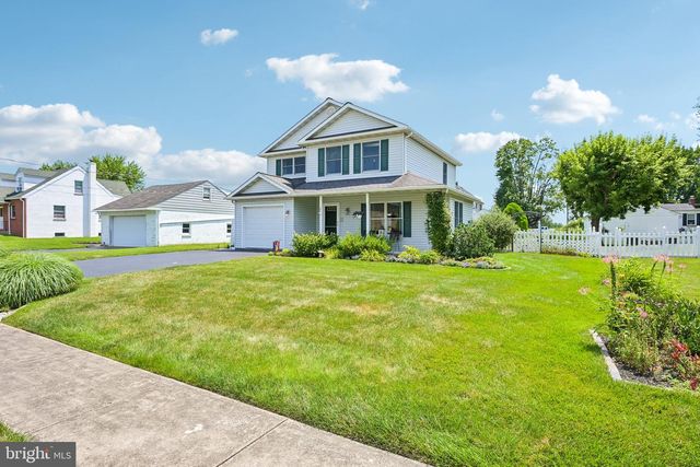 12 LAWN AVE, Norristown, PA 19403