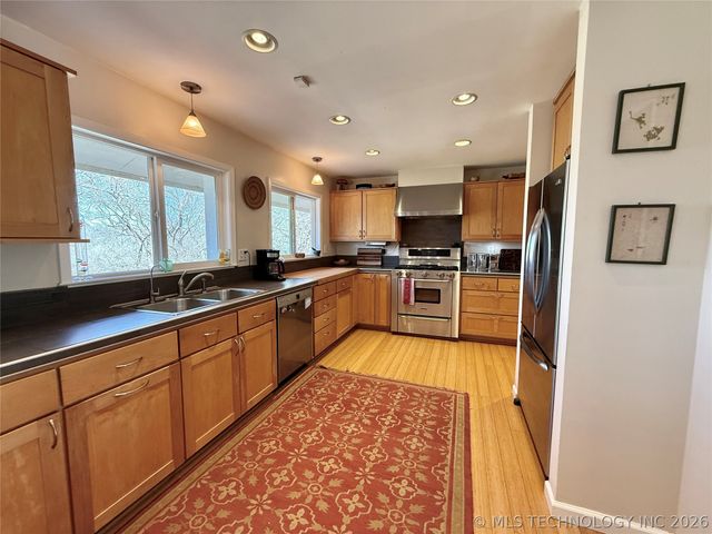 537 Lexington Road, Sapulpa, OK 74066