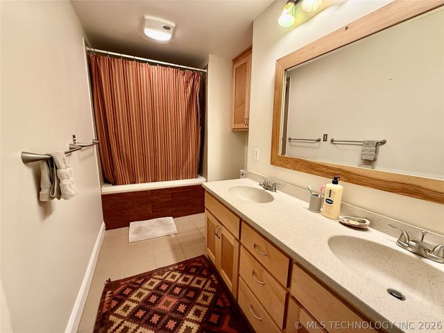 537 Lexington Road, Sapulpa, OK 74066