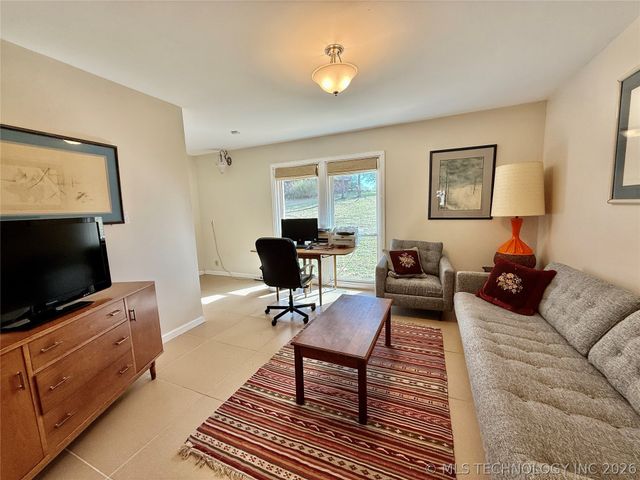 537 Lexington Road, Sapulpa, OK 74066