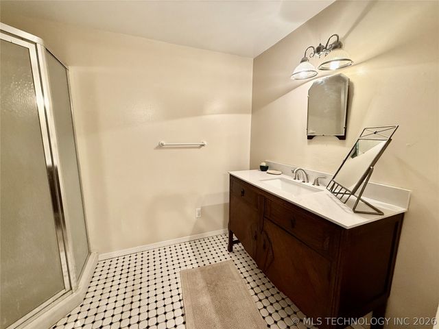 537 Lexington Road, Sapulpa, OK 74066