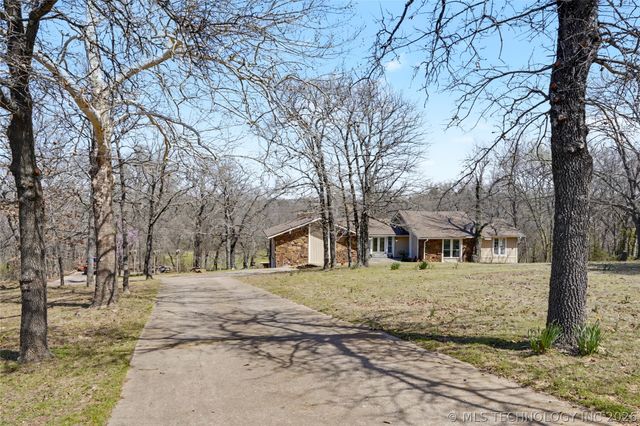 537 Lexington Road, Sapulpa, OK 74066