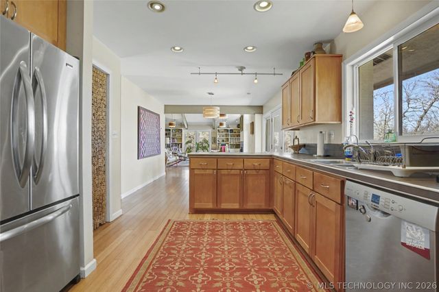 537 Lexington Road, Sapulpa, OK 74066