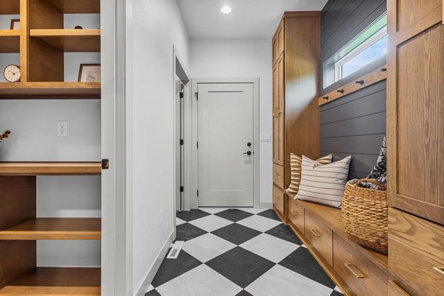 541 SECURITY BOULEVARD, Green Bay, WI 54313