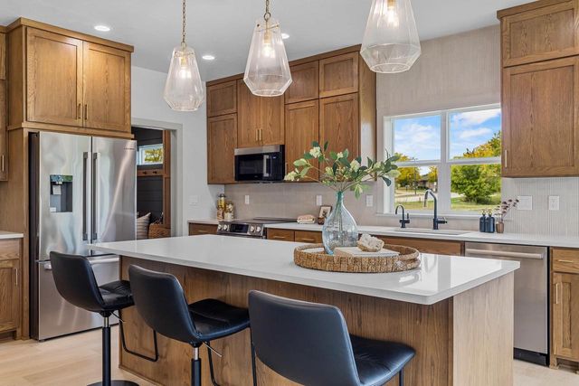 541 SECURITY BOULEVARD, Green Bay, WI 54313