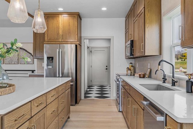 541 SECURITY BOULEVARD, Green Bay, WI 54313