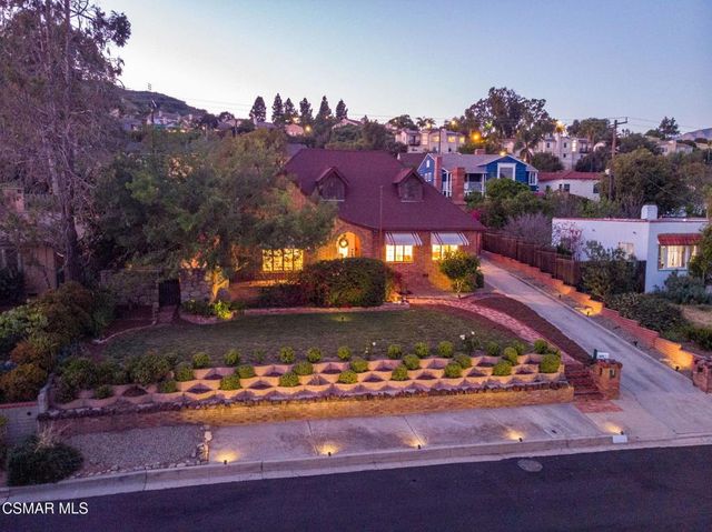 975 Loma Vista Place, Santa Paula, CA 93060