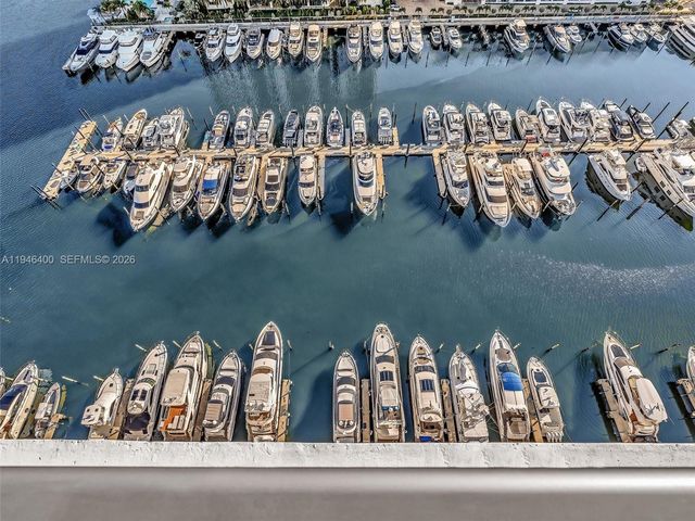 17301 Biscayne Blvd 2301, North Miami Beach, FL 33160