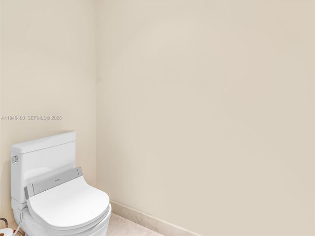 17301 Biscayne Blvd 2301, North Miami Beach, FL 33160