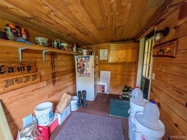 4889 E Maple Ridge 37th Road, Rock, MI 49880