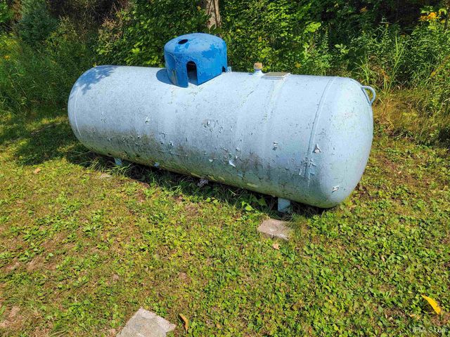 4889 E Maple Ridge 37th Road, Rock, MI 49880