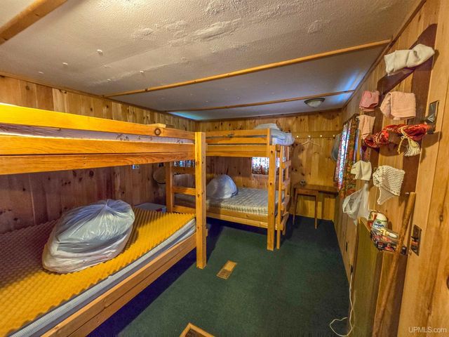 4889 E Maple Ridge 37th Road, Rock, MI 49880