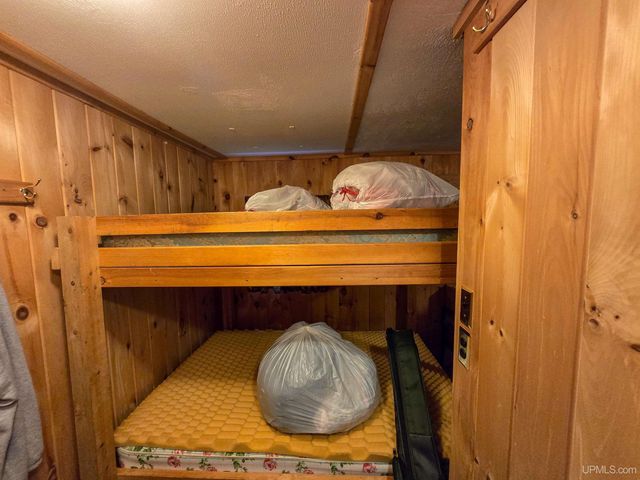 4889 E Maple Ridge 37th Road, Rock, MI 49880