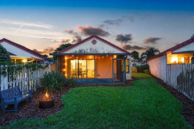1715 Sea Fair Dr, St Augustine, FL 32080