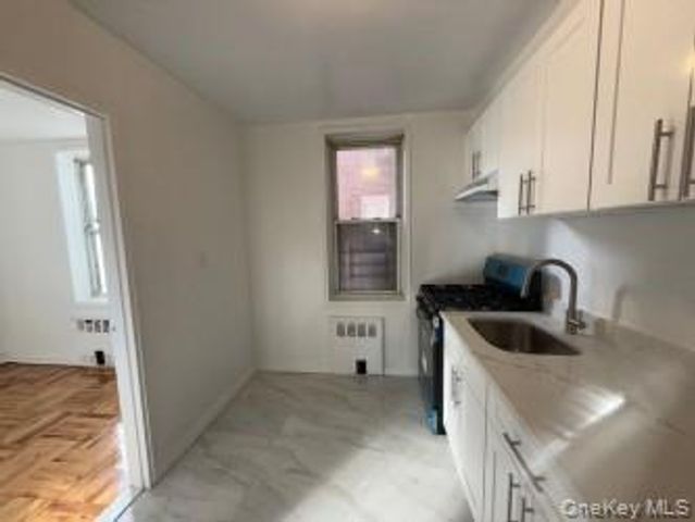 62-59 108 Street 2F, Forest Hills, NY 11375