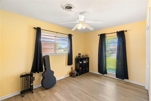 107 Daniel Moore St, Portland, TX 78374