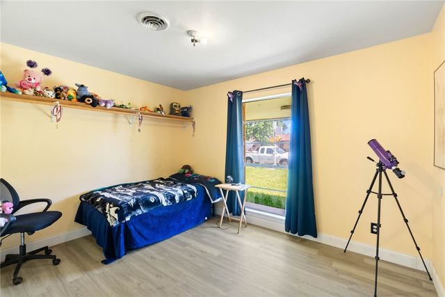107 Daniel Moore St, Portland, TX 78374