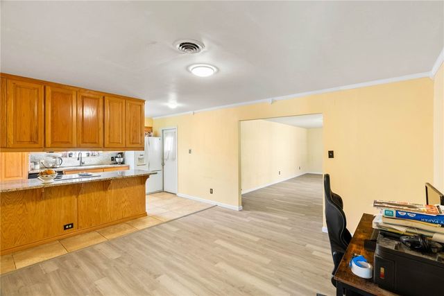 107 Daniel Moore St, Portland, TX 78374
