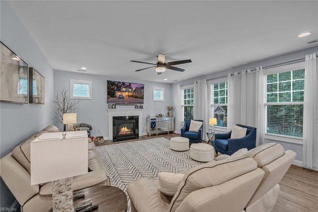 121 Alexandria WAY, Carrollton, VA 23314