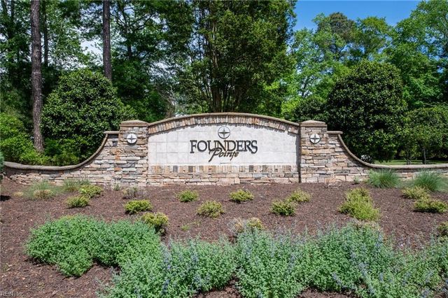 121 Alexandria WAY, Carrollton, VA 23314