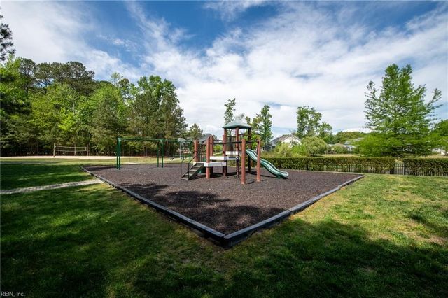 121 Alexandria WAY, Carrollton, VA 23314