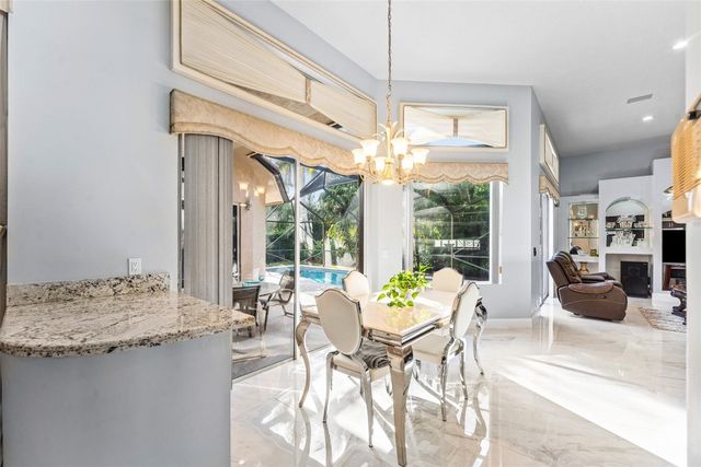 3852 Oak Ridge Circle, Weston, FL 33331