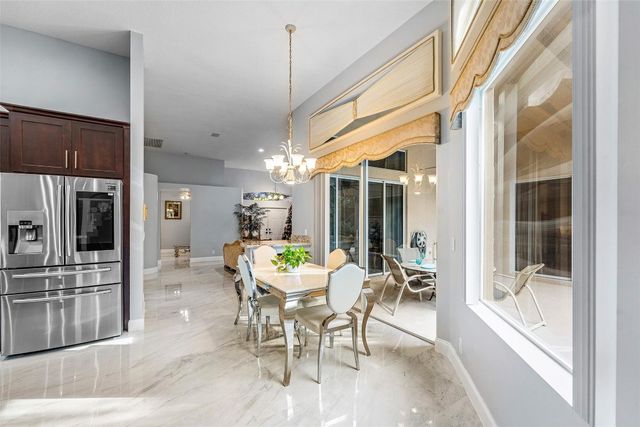 3852 Oak Ridge Circle, Weston, FL 33331