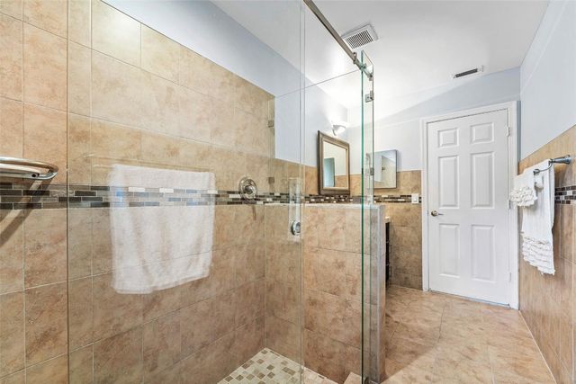 3852 Oak Ridge Circle, Weston, FL 33331