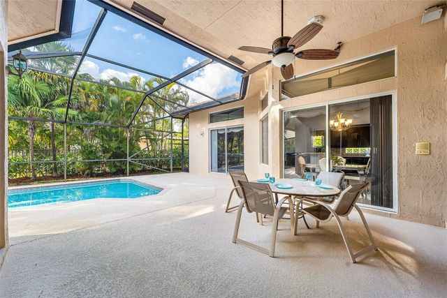 3852 Oak Ridge Circle, Weston, FL 33331