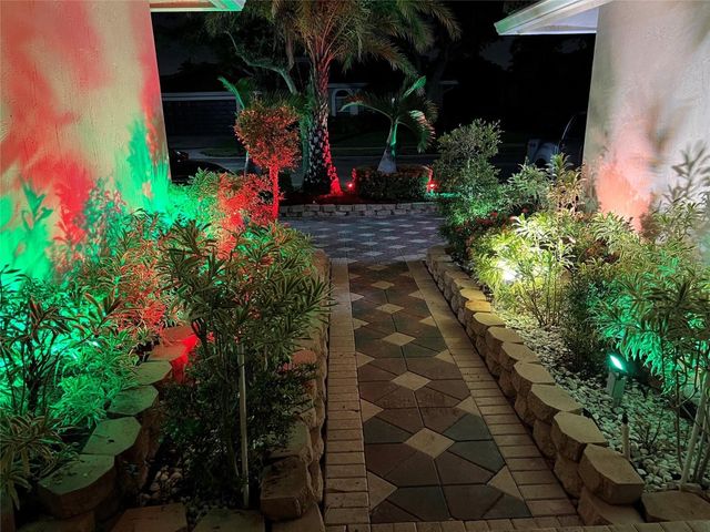 3852 Oak Ridge Circle, Weston, FL 33331